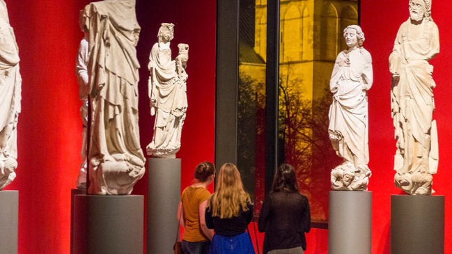 Gegenüber – Kunst für Frauen