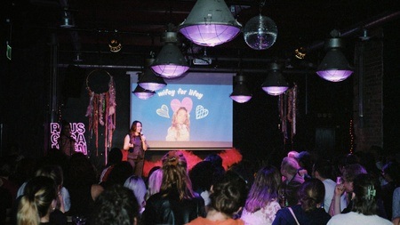 🏳️‍🌈🏳️‍⚧️ QUEER LOVE AT FIRST SLIDE | Audience Ticket | Power Point Dating by Rausgegangen Hamburg 🏳️‍🌈🏳️‍⚧️