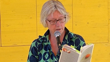 NIMM PLATZ - KÖLNER LITERATURSOMMER MIT BETTINA HESSE