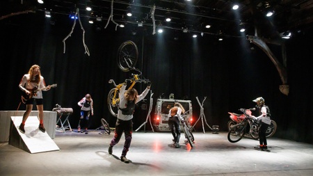 Feels Like Falling // Mareike Fiege