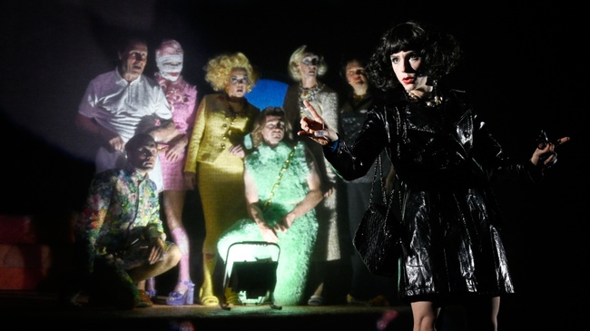 »Sanatorium zur Gänsehaut. Eine Entfaltung« von Ferdinand Schmalz