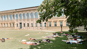Outdoor! POP UP YOGA @Alte Pinakothek