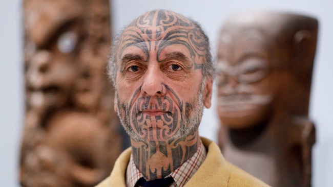 Manatunga. Künstlerische Interventionen von George Nuku