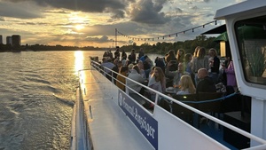 Lounge Abendfahrt Bonn