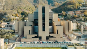 Matinée ARCHITEKTUR DES GLÜCKS + Filmgespräch