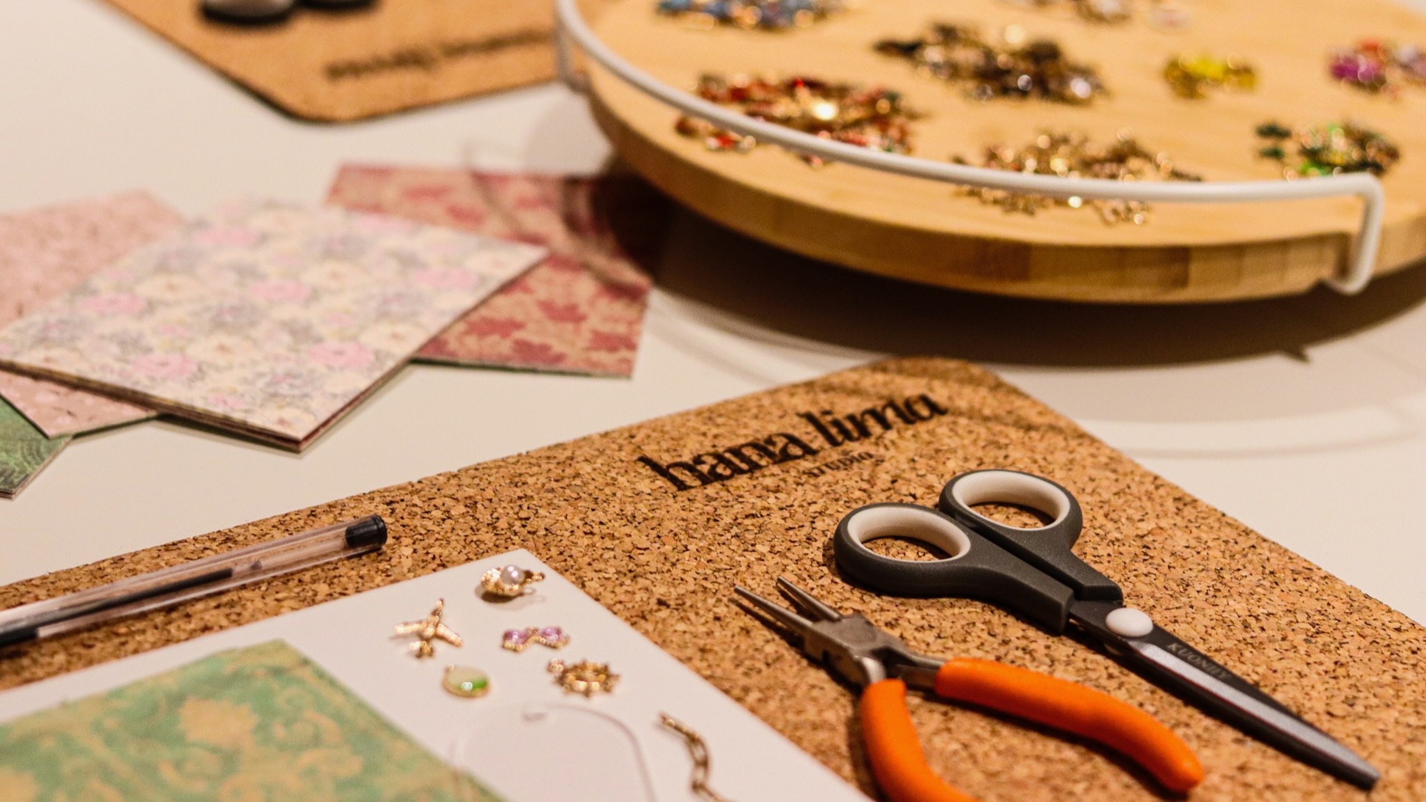 Lesezeichen mit Charms