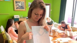 Letteringkünstlerin und kreative Eventgestalterin