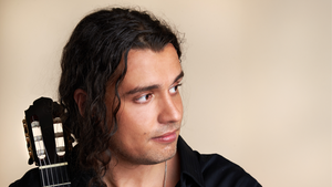 David Dyakov · Gitarre virtuos und vielfarbig
