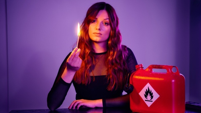 Lara Ermer - Leicht entflammbar