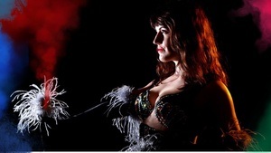 Burlesque Workshop: Death Proof Divas mit Anna Venture