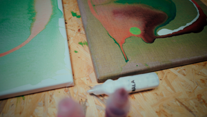 shift Pouring – Farbe und du im Flow