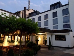 &REPEAT Köln Airport