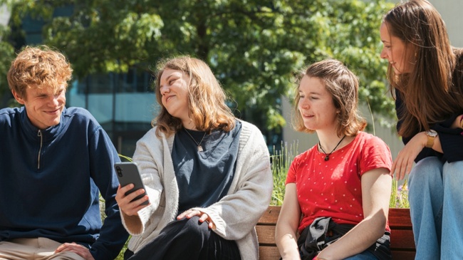 “Der verborgene Brunnen für Schulklassen”