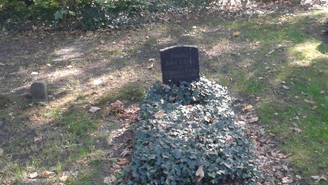 Rundgang: Spuren nationalsozialistischer Verfolgung auf dem Waller Friedhof
