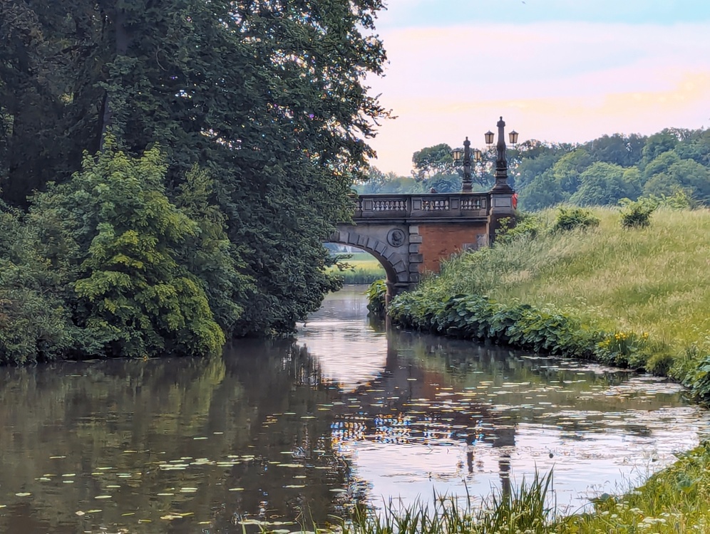 Kostenloser Frauenspaziergang