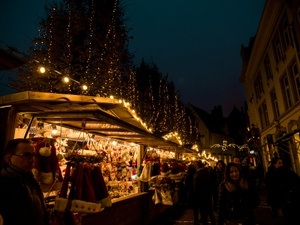 Weihnachtsmarkt auf dem Grilloplatz