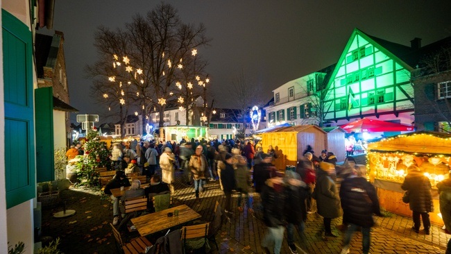 Sternenzauber-Weihnachtsmarkt