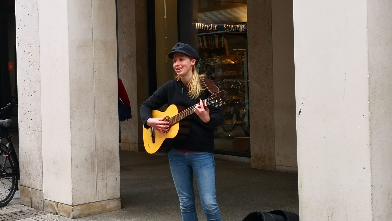 Live Musik mit Ronja
