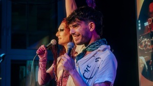 🏳️‍🌈🏳️‍⚧️ QUEER LOVE AT FIRST SLIDE Hamburg | Presenter Ticket | Power Point Dating by Rausgegangen 🏳️‍🌈🏳️‍⚧️