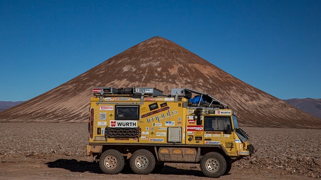 UM DIE ERDE - Die Abenteuerformel