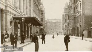Stadtführung mit Konzert: Jüdisches Leben und Musik im Kolonnadenviertel