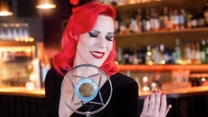 Cate Evens: Hommage an Édith Piaff