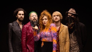 Jamila & The Other Heroes + Container „Open Project Band“