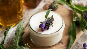 🌿 Workshop: Beinwellsalbe selbst herstellen – Heilkraft aus dem Garten 🌿