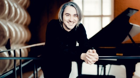 NDR Elbphilharmonie Orchester: Gergely Madaras & Alexander Gadjiev in Lübeck