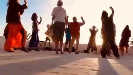Ecstatic Wave Dance Session mit Sabina Amadia