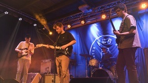 Talking Kaput #19: Kaput-Musikabend w/ Night Orchestra, Annelu, Trafy & Talk zu "Humor in Popsongs"