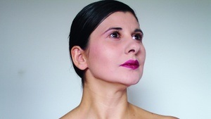 Performance Nezaket Ekici