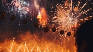 SUNDAY VIBES & Feuerwerk @ SANDHAFEN