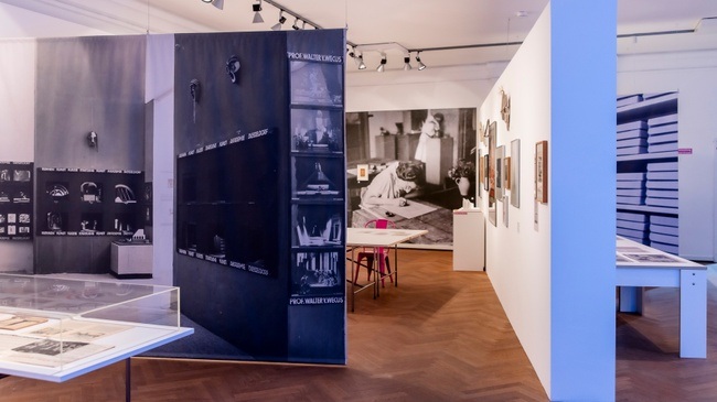 Die historischen Bühnenklassen in Düsseldorf und am Bauhaus