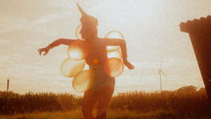 Clownesses (Filmvorführung) /Stick on me