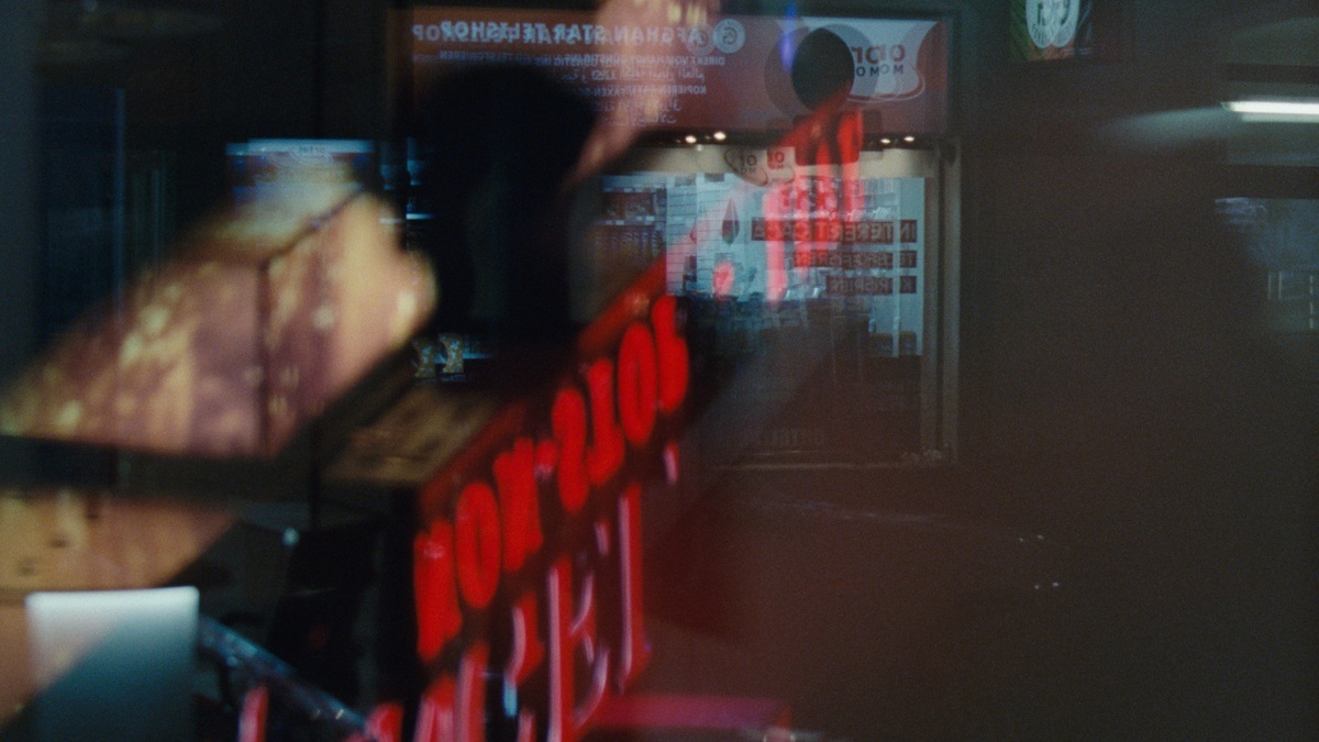 overexposed/underexposed
