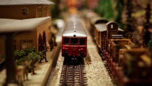 Vorführung der Modelleisenbahn im Spielzeugmuseum
