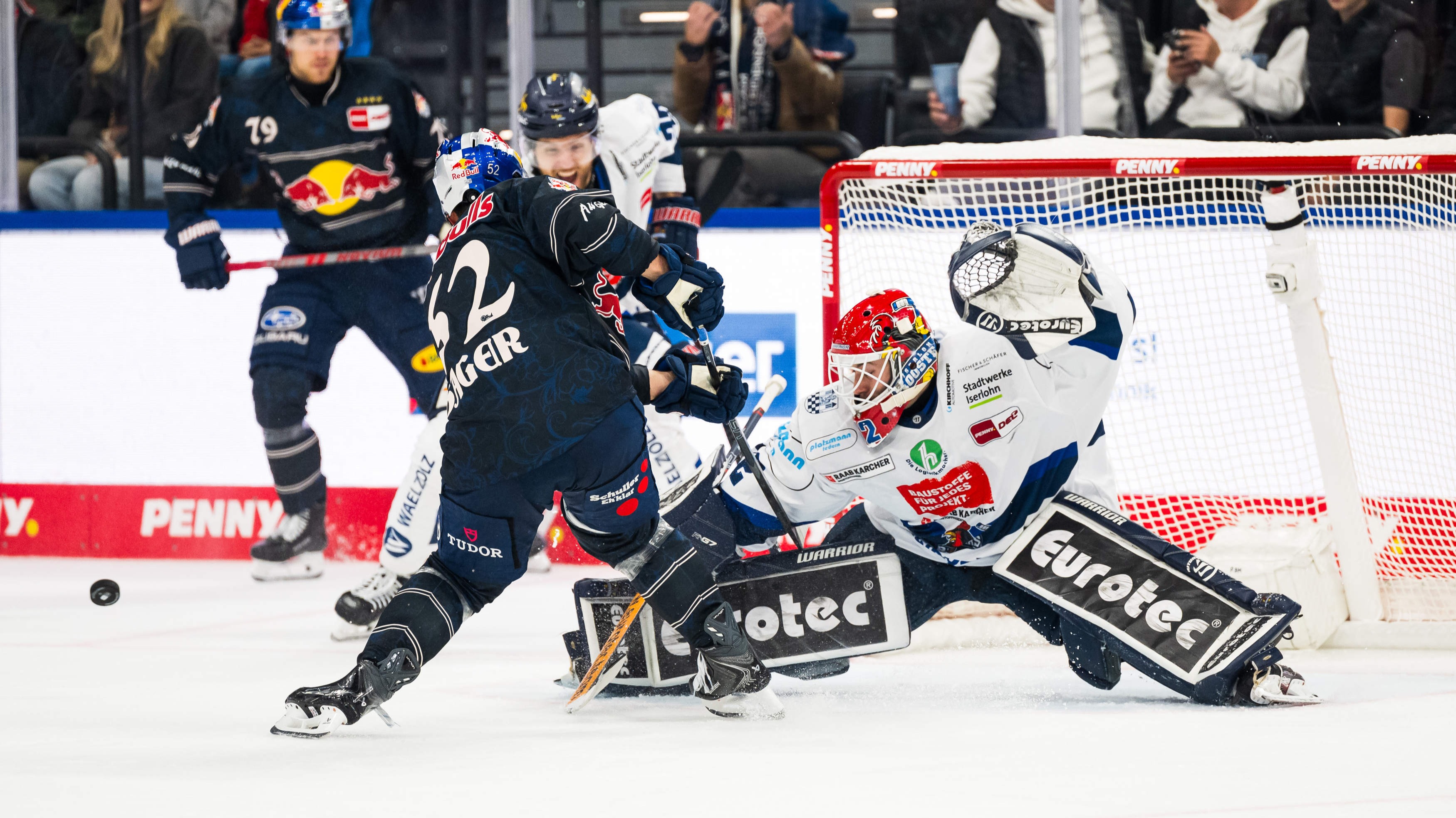EHC Red Bull München vs. Iserlohn Roosters