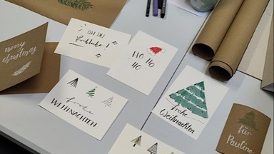Handlettering: Gestalte deine eigenen Weihnachtskarten | Ab 10 Jahren