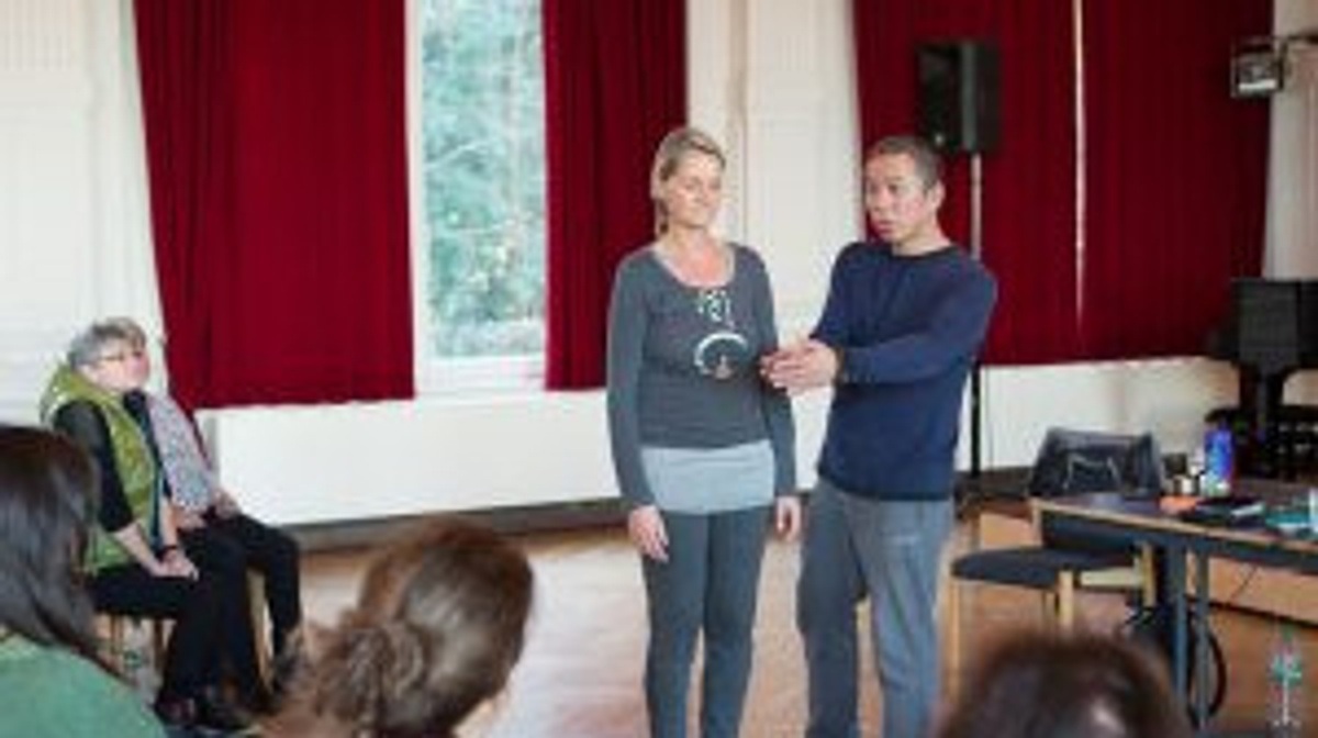 Qi Power für Dein Wohlbefinden mit Zhineng Qigong Master Yuantong Liu