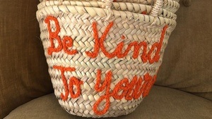 Sommerliche Beach Bag besticken im Studio Calma in Düsseldorf