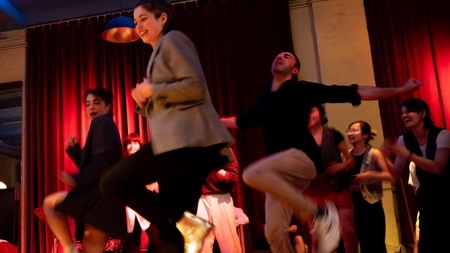 Dance, dance, dance!