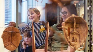 FAMILIENZEIT - Fabelhaft und Lichtblau