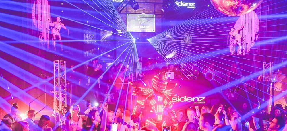 Cookies & Cream - Silvester Deluxe 2025