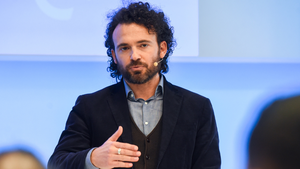 Vortrag von Dr. Alessandro Bellardita „Die Wahrheit stirbt im Algorithmus“ – Fake News, Empörung und die Zukunft der Demokratie