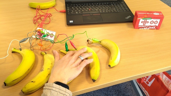 Bananenklavier & MakeyMakey – Musik programmieren leicht gemacht!
