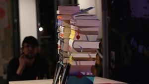 Silent Book Club-Treffen im B-Side Café