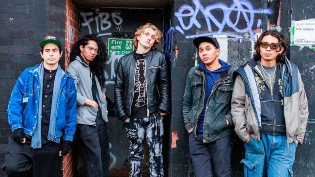 Love Ghost (US) in Offenburg + VON WELT (DE)