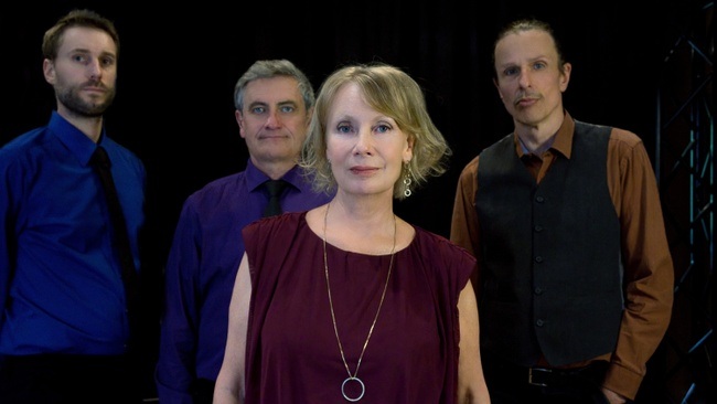 Dorte Lindum JazzBase Quartet : Cole & More