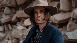 Luke Greenstone-Trio: Singer-Songwriter mit Herz und Tiefgang